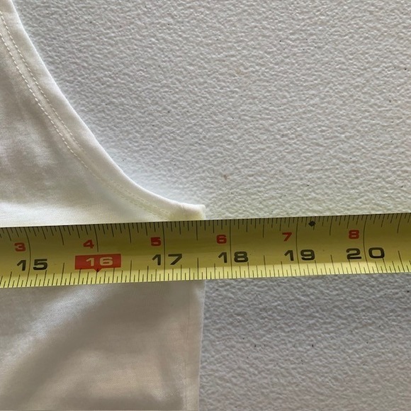 Nike Dri-FIT Tank Top Bundle 2PK Size S Graphic Back Logo NWT Criss Cross Back - Picture 14 of 15